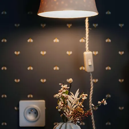 La Robeyere; Bw Signature Collection