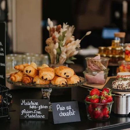 La Robeyere; Bw Signature Collection Hotel 4*