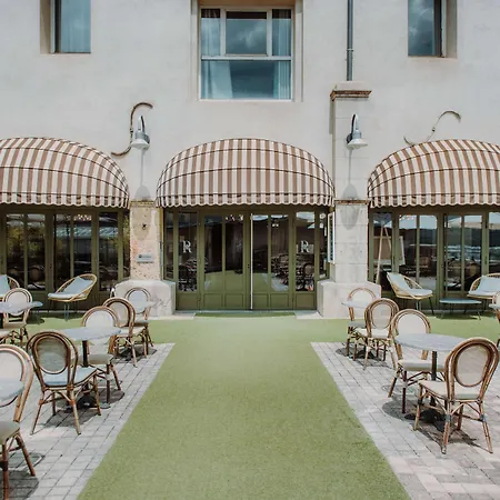 Hotel La Robeyere; Bw Signature Collection