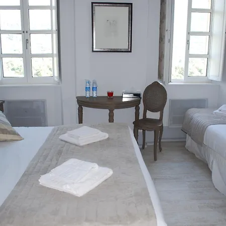 מלון La Robeyere; Bw Signature Collection 4*