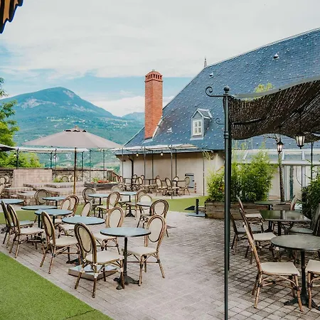 La Robeyere; Bw Signature Collection 4*